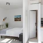 Sunny Palace *