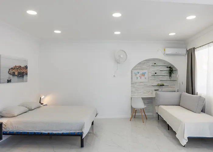 Sunny Palace * 杜布罗夫尼克